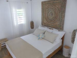 1050tahaa-lagoon-bungalow-3