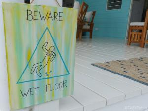 1155tahaa-lagoon-bungalow-12