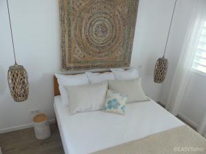 1486tahaa-lagoon-bungalow-2