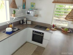 772tahaa-lagoon-bungalow-22
